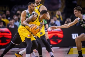 Drama u Atini, Naneli je klasa,  Šakotin AEK poveo protiv Džabarija, Hange i Rubija